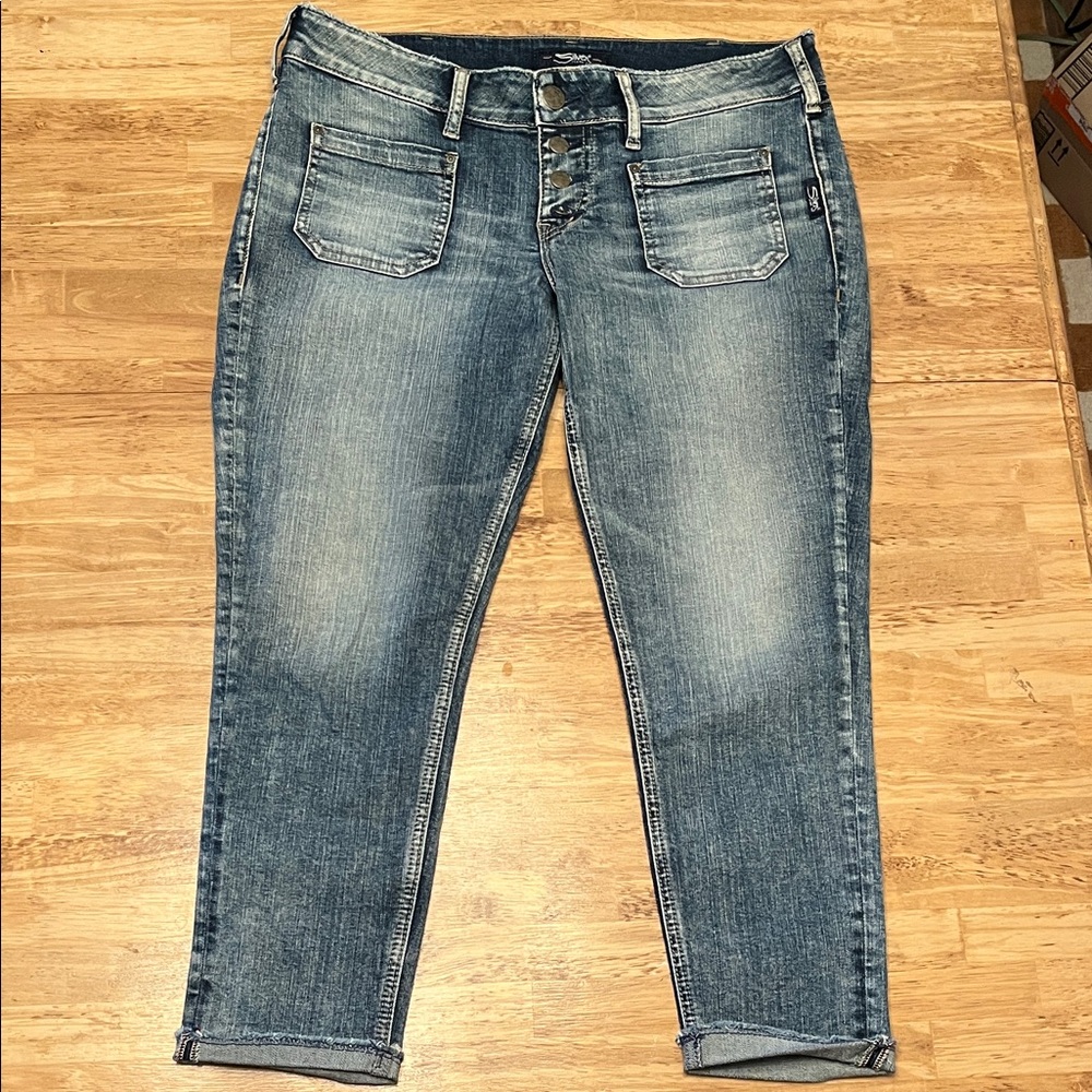 Silver Low Rise Capri Jeans